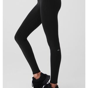 Black ALO airbrush leggings